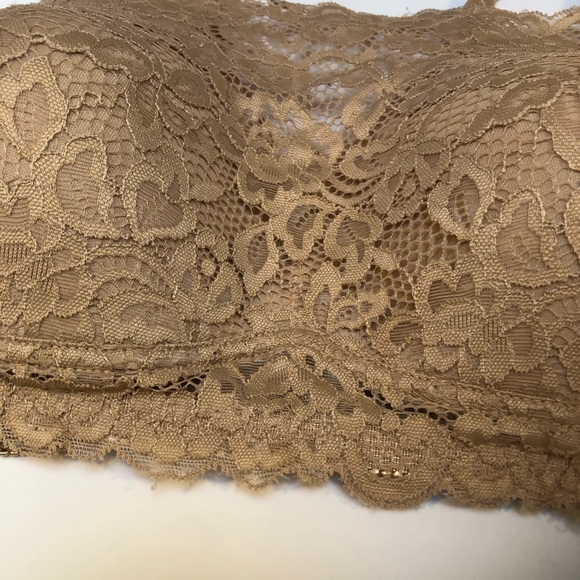 Rhonda Shear Lace Covered Bra NWOT - Picture 2 of 6